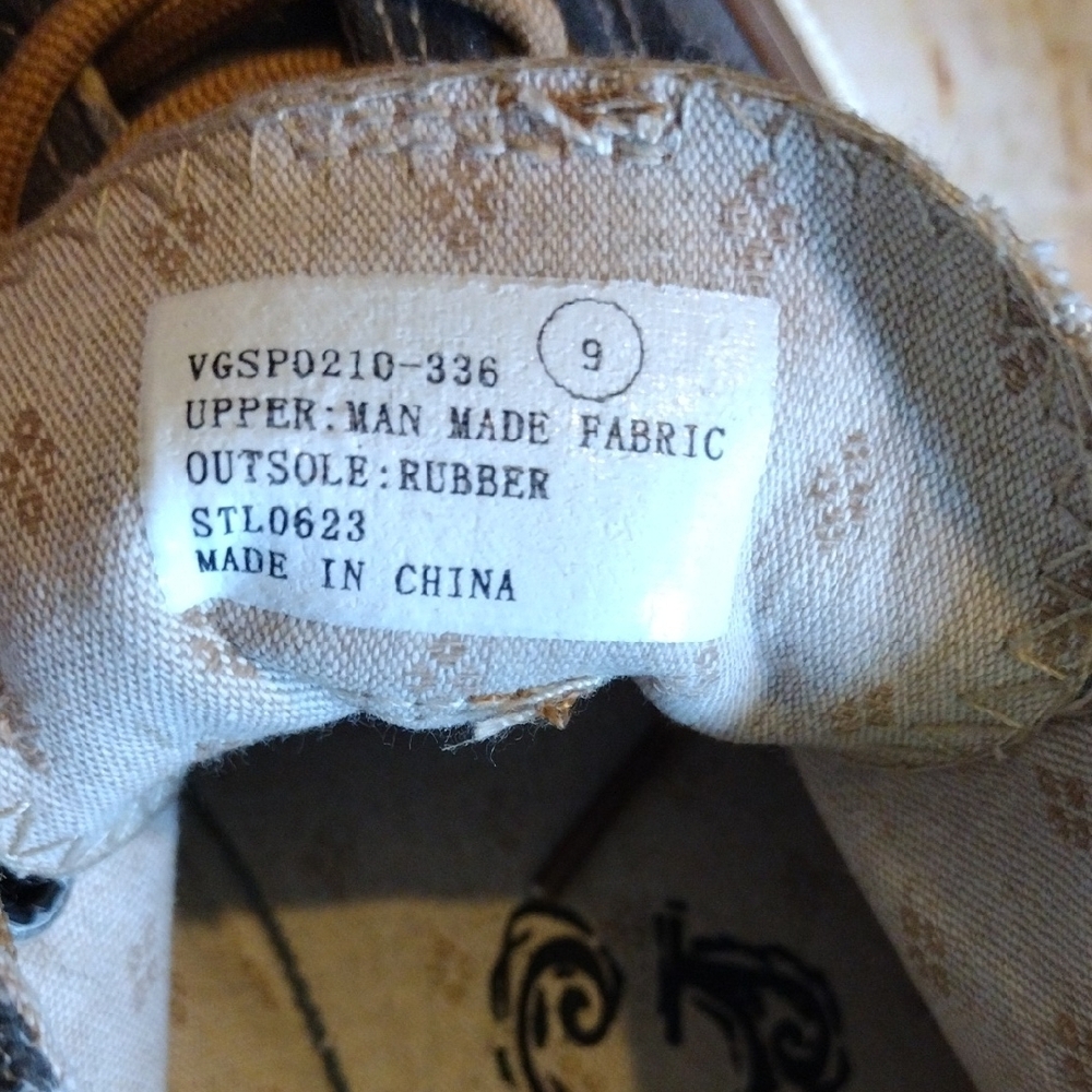 Very G Brown Camo Sneakers Canvas Low-Top Size 9 Women's - Picture 9 of 10